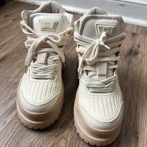 Stylish Cream Women's Boots